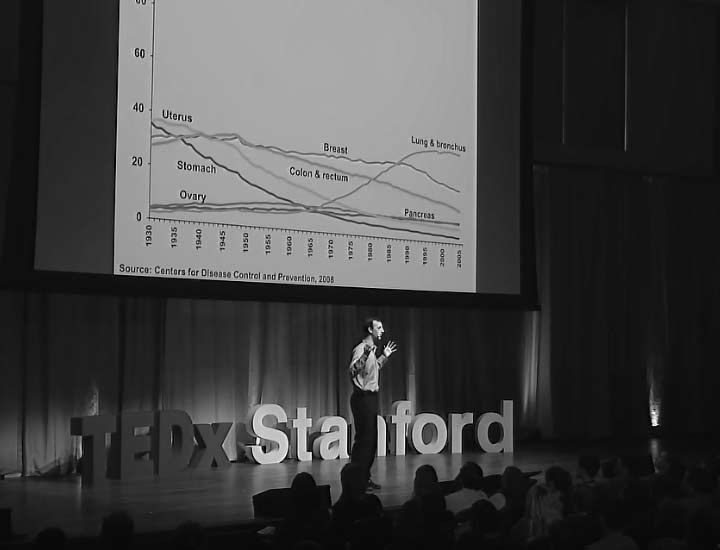 Adam de la Zerda presenting at TEDx.